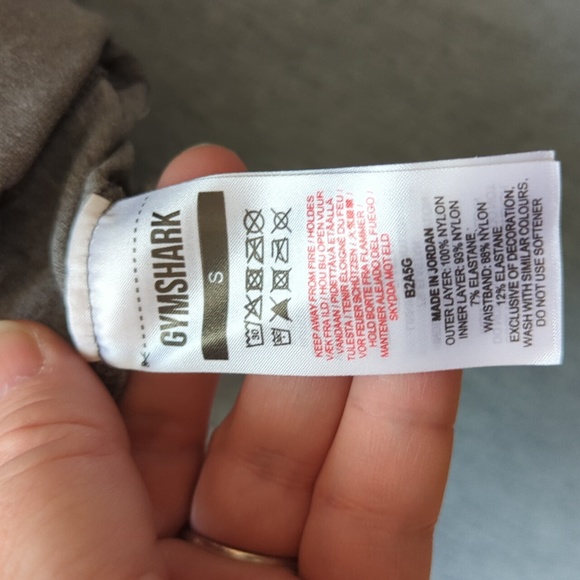 Gymshark Vital Seamless 2.0 Gray 2 in 1 Activewear Workout Shorts - Picture 4 of 13